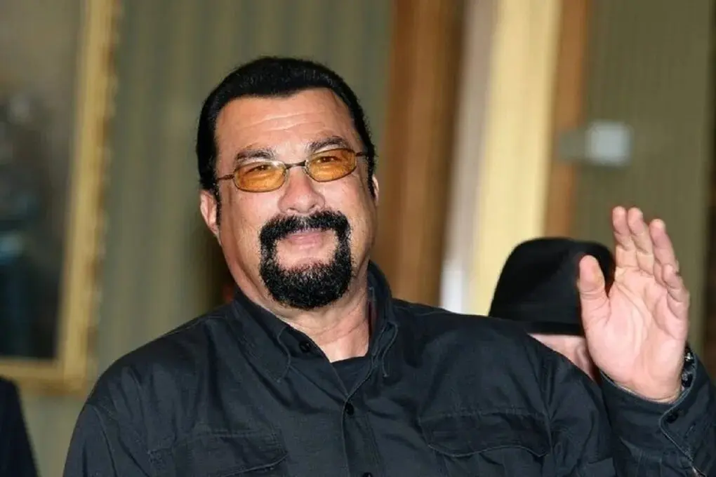 Стивен Сигал