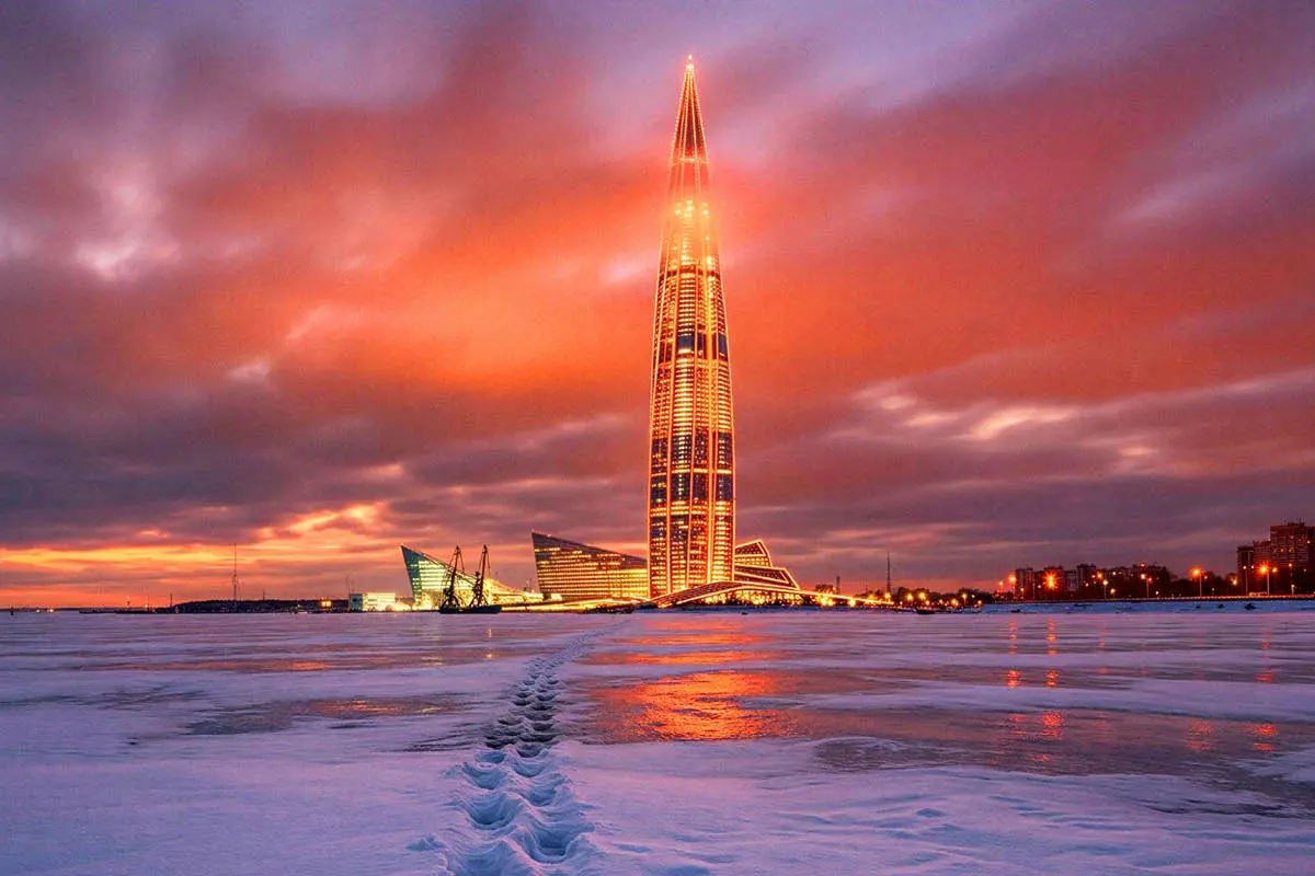 Цой, Горшок, Егор и Хой на Неве