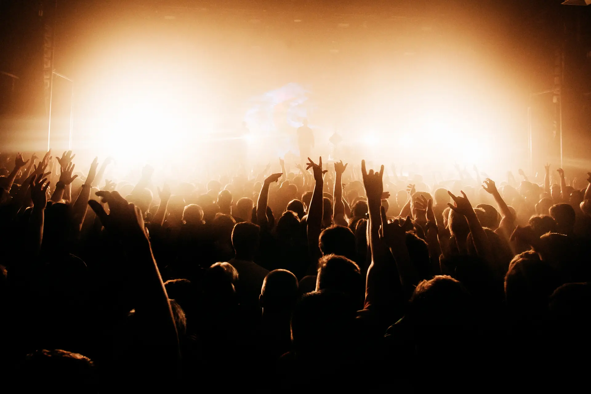 Блогеры vs рэперы: Кто качает зал?