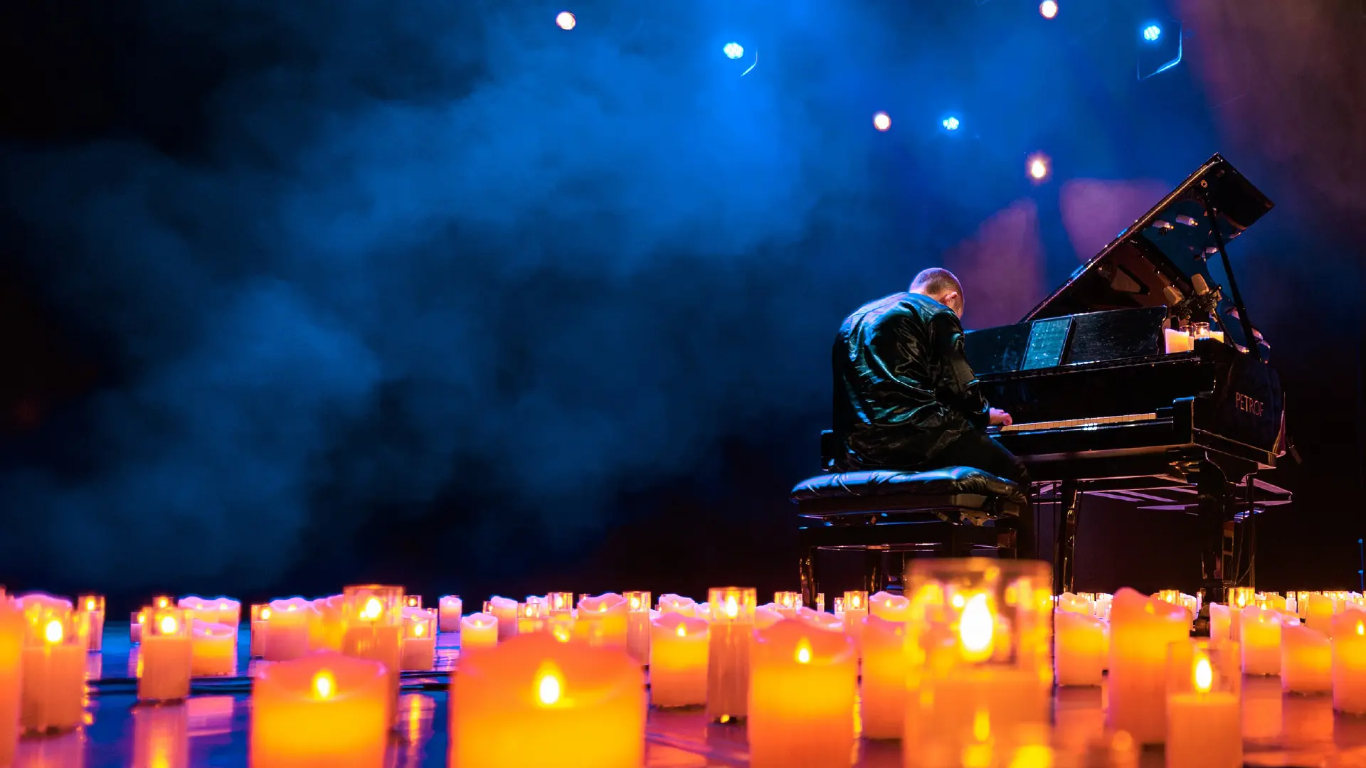 Вечер в Париже при свечах