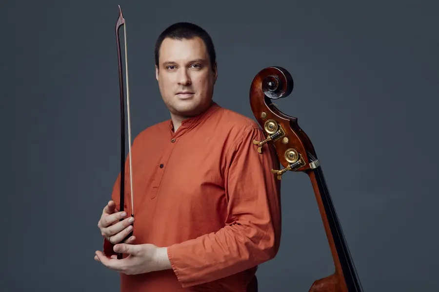 Ущипните меня, или Slap that bass