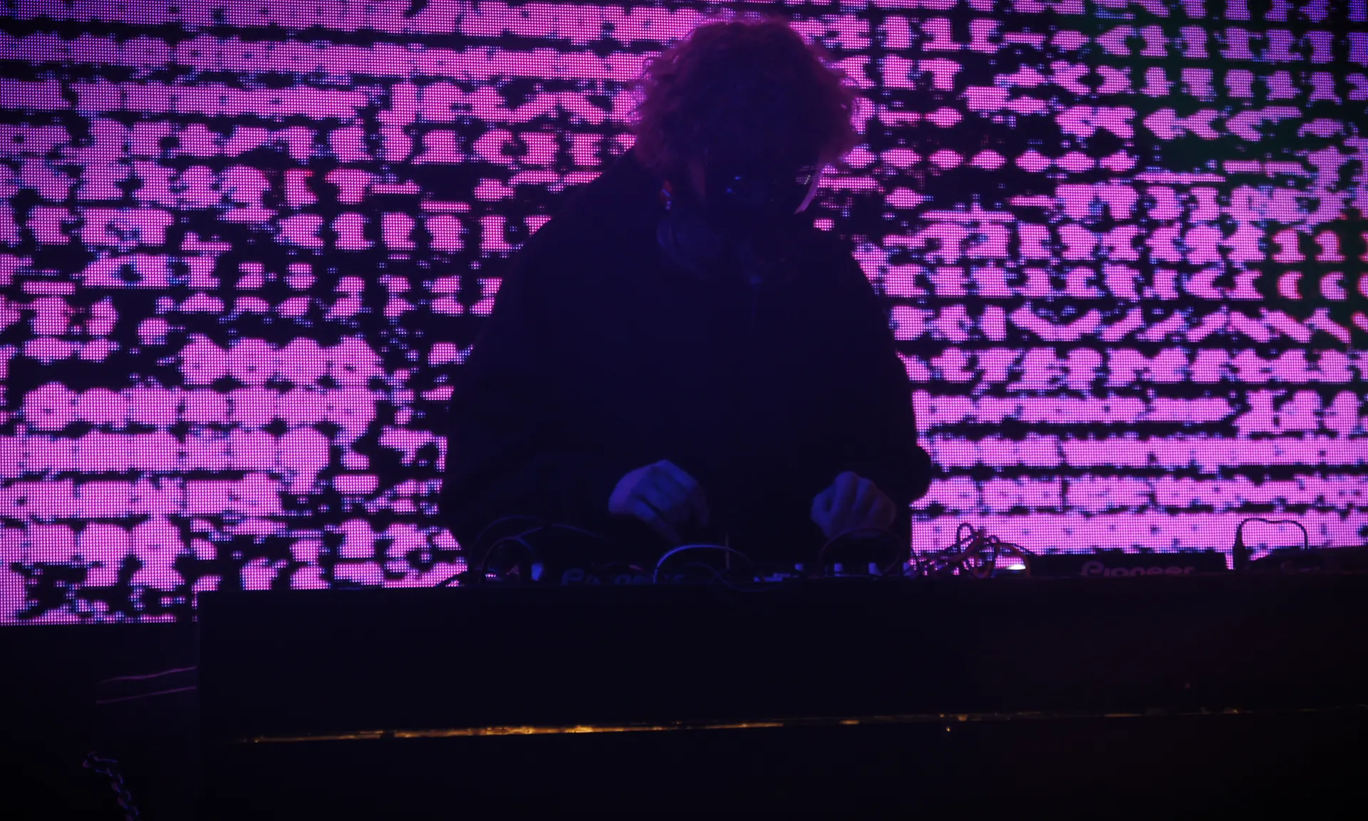 Wires: Gorenight / Провода: Горночь