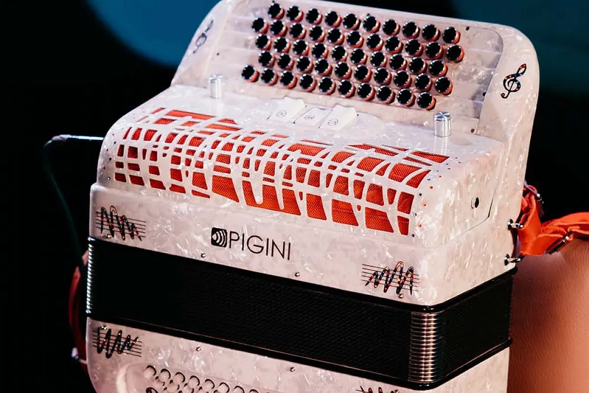 Концерт при свечах. Свидание в Париже